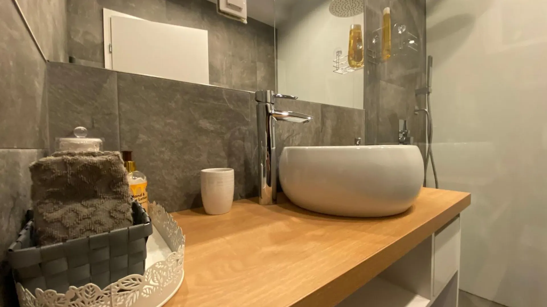 Eden Studio Bucharest Apartment